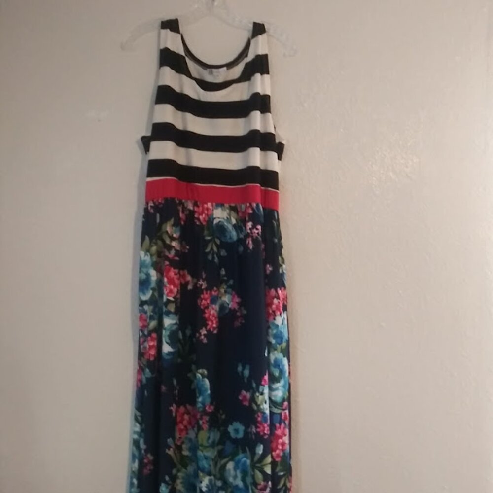 Hazel Blues women's size 2XL navy blue multicolored floral maxi dress